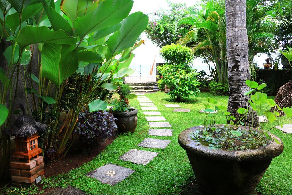 Lovina Beachhouse Villas * Lovina (Bali)