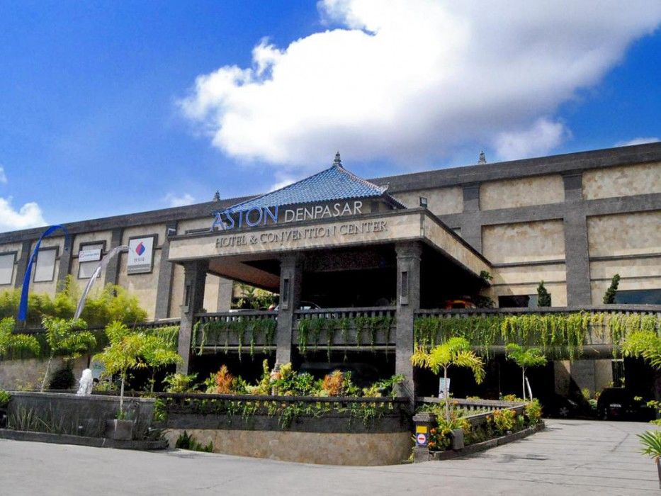 Aston & Convention Hotel