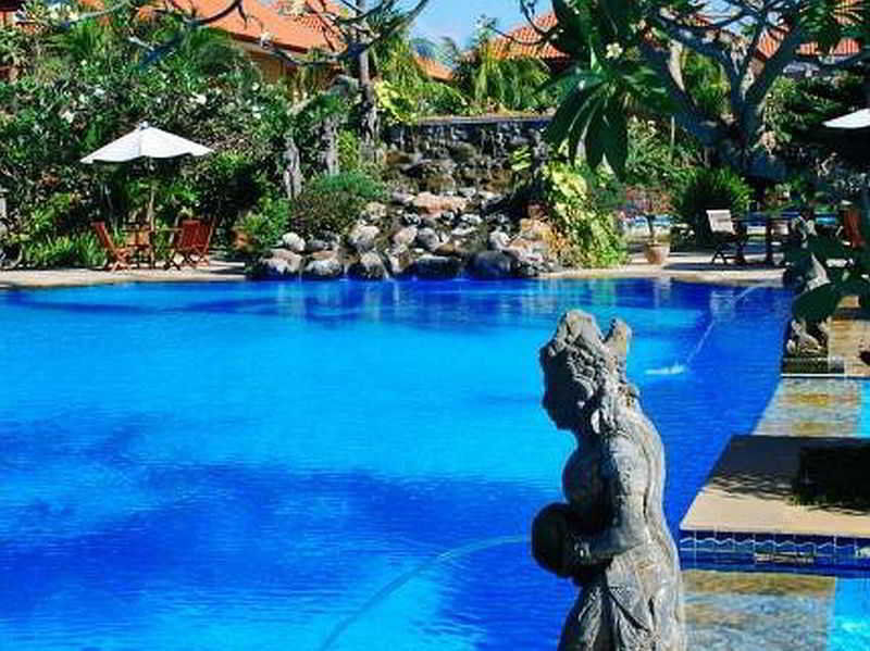Resort Sari Segara & 3*