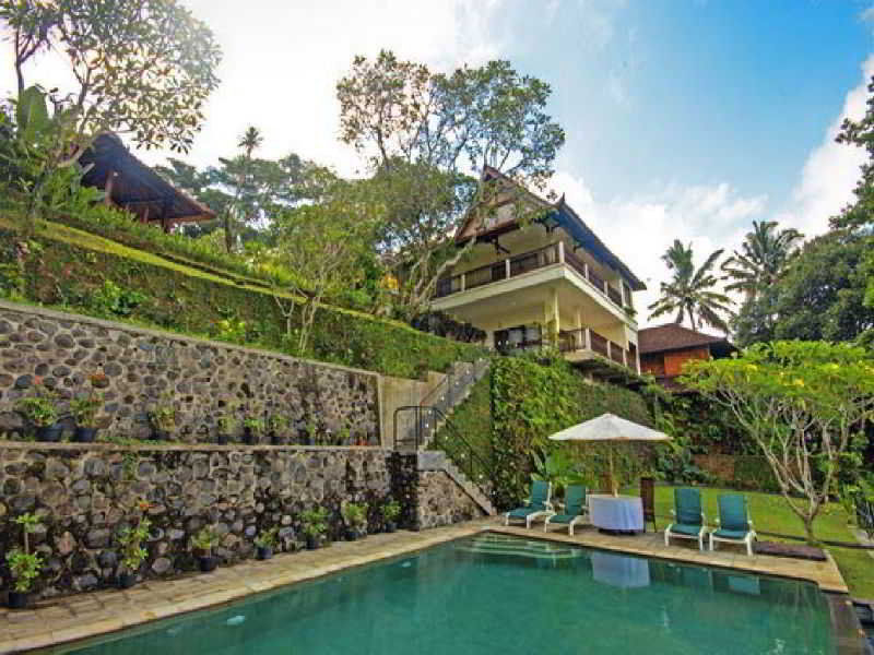 Puri Bunga Resort 3*
