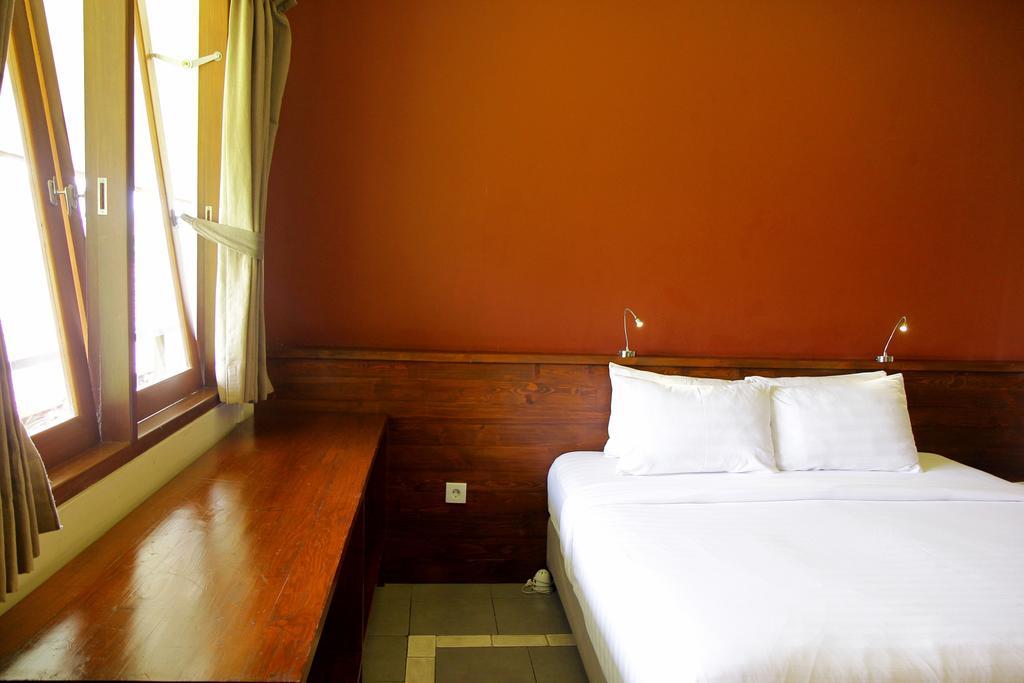 Guest house Rumah Taman 3*
