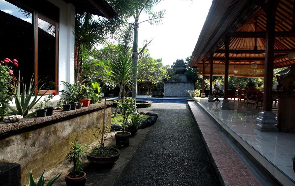 Puri Rasa Villas And Ubud (Bali)