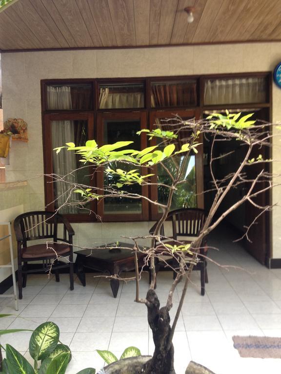 Made Homestay Guest house Padangbai (Bali)