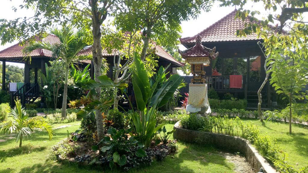 Holiday park Taman Sari Lembongan 3*