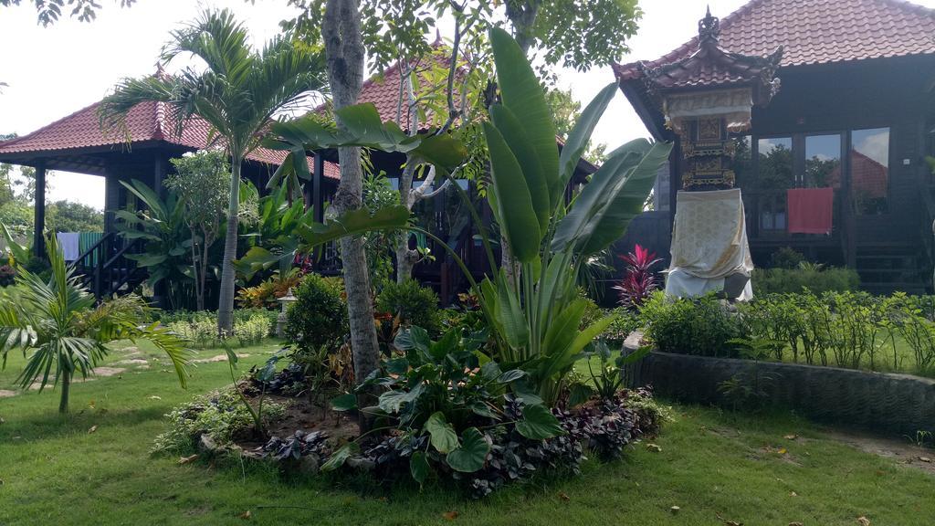 Holiday park Taman Sari Lembongan 3*