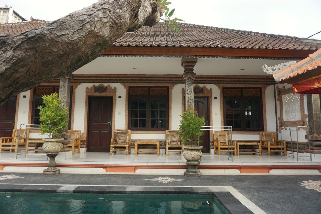 Guest house Komala Indah II Beach Inn