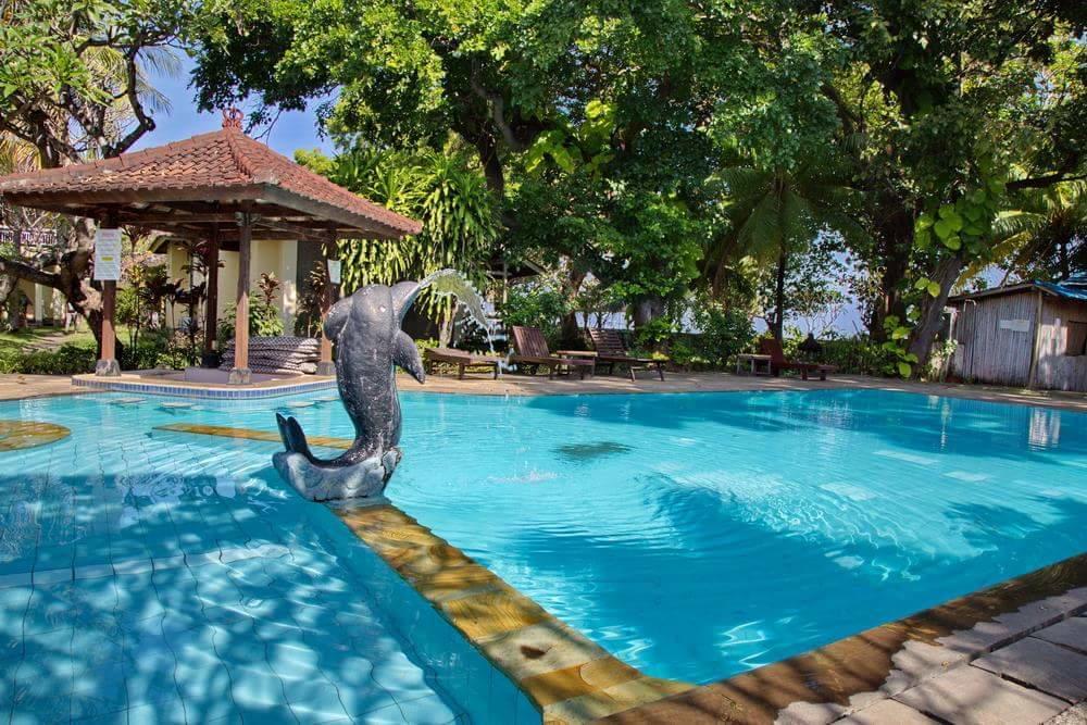 Hotel Bali Lovina 3*
