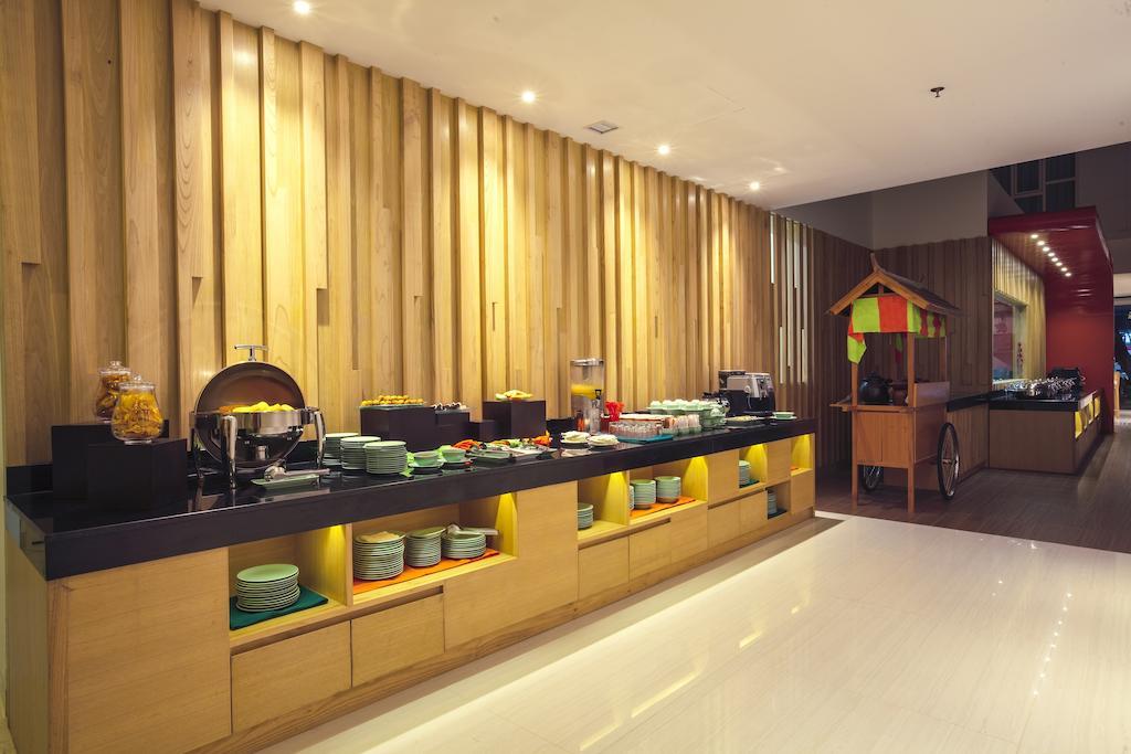 Harris Raya Kuta Bali Hotel 4*