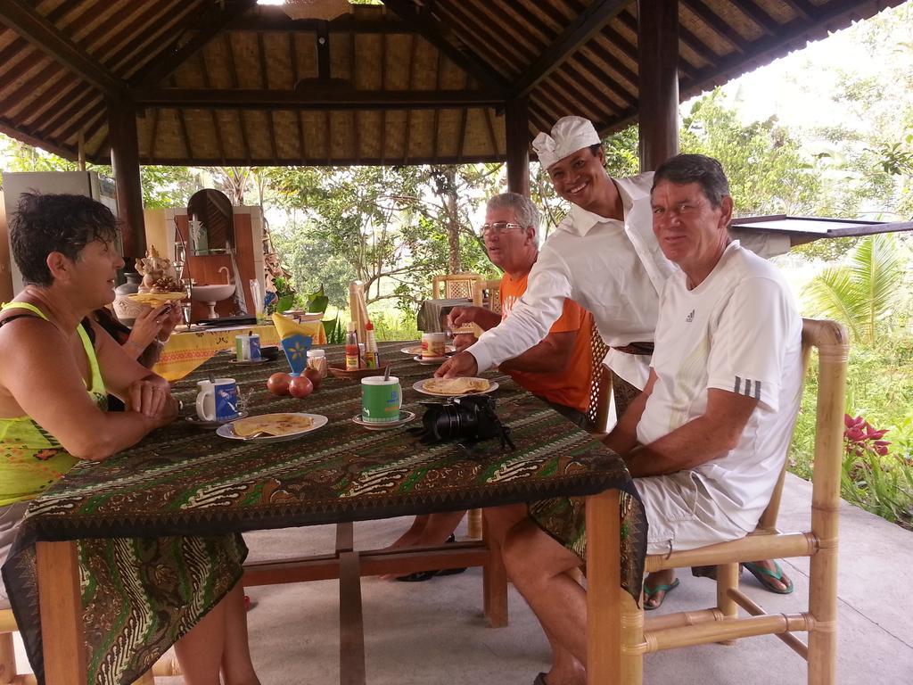 Khrisna Hs And Guest house Sidemen (Bali)