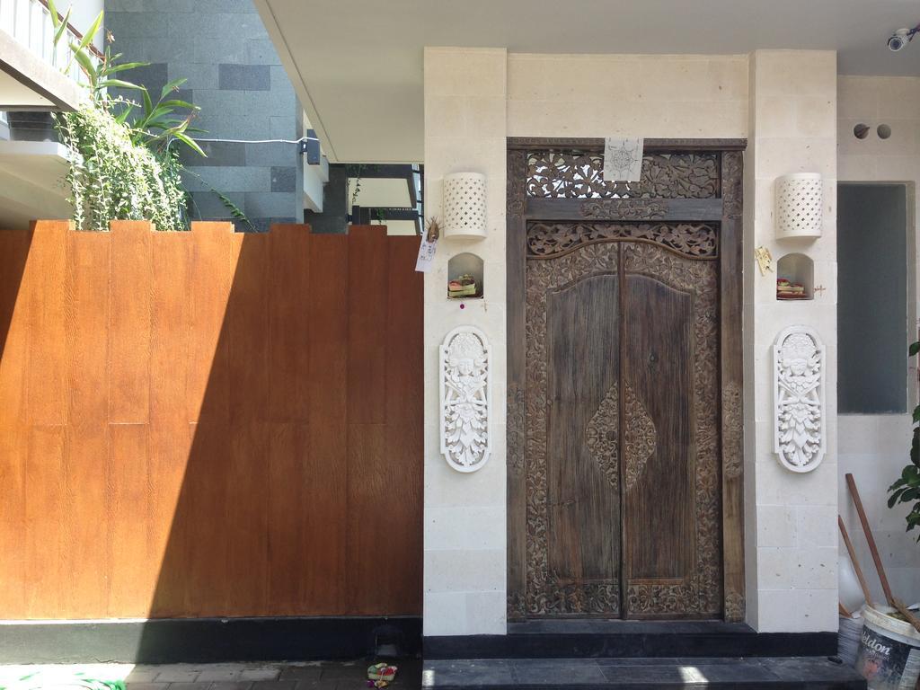 Sutya Wisma tamu Kuta (Bali)