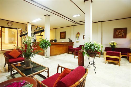 Hotel Ratna 2*