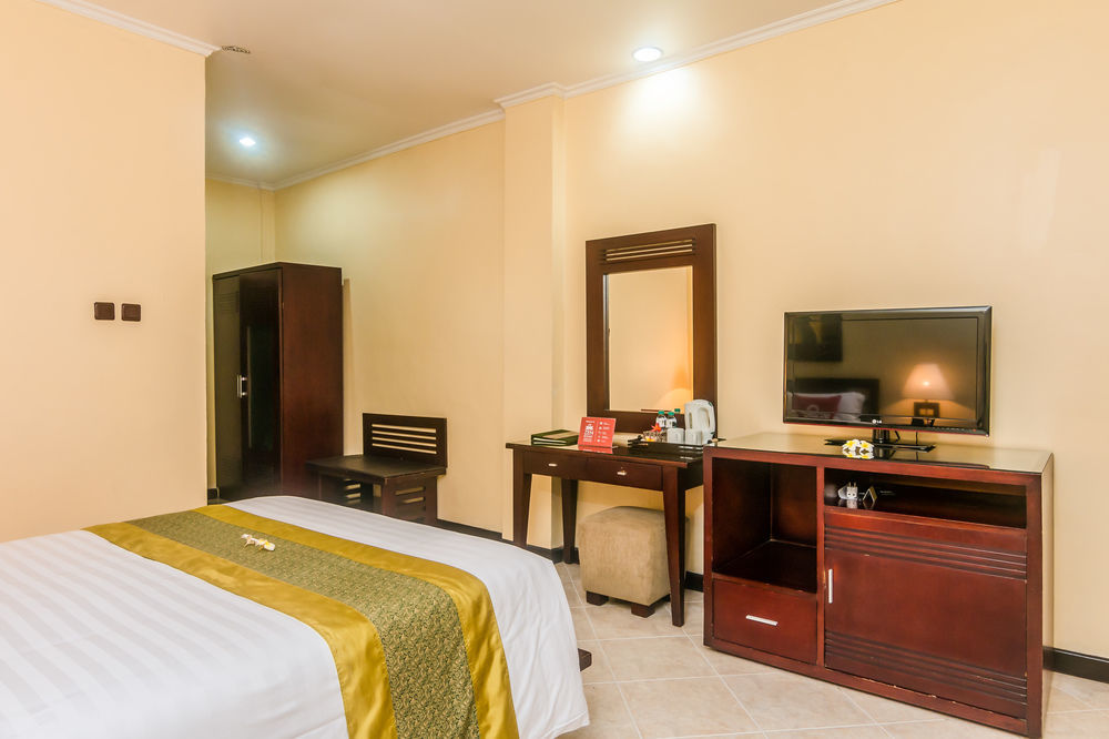 Adi Dharma Kuta Hotel 4*