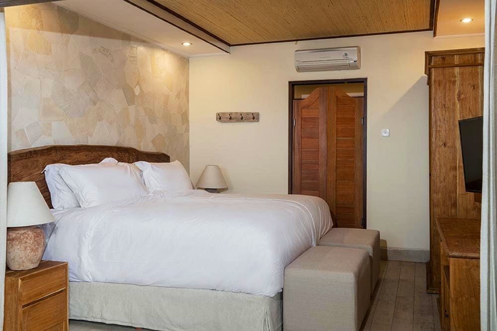 Hotel Bombora Medewi