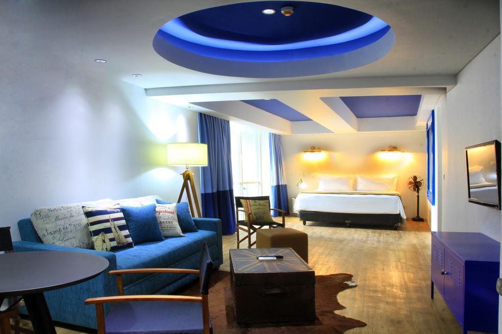 Berry Glee Thematic Hotel