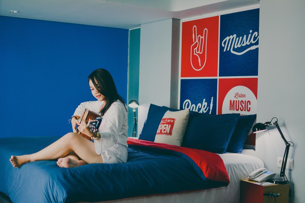 Hotel Berry Glee Thematic