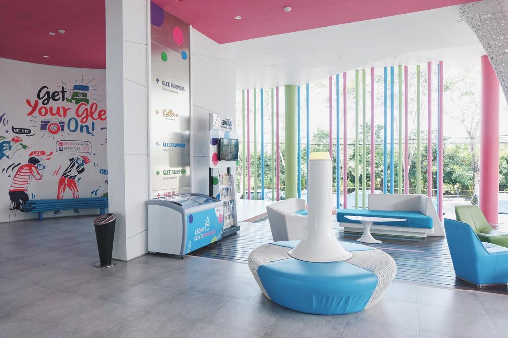 Berry Glee Thematic Hotel