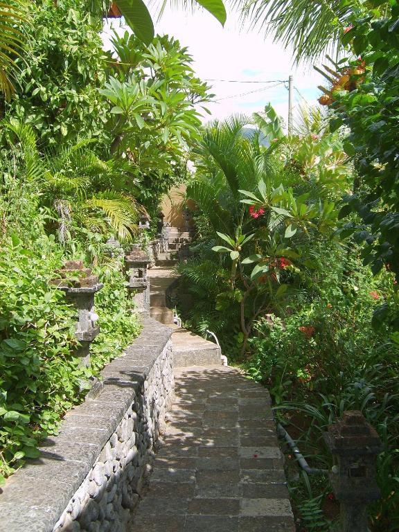 Bayu Cottages & Restaurant 3*