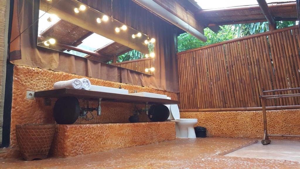 Resor La Taverna Sanur (Bali)