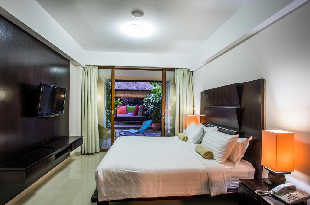 Kuta Reef Aparthotel 3*