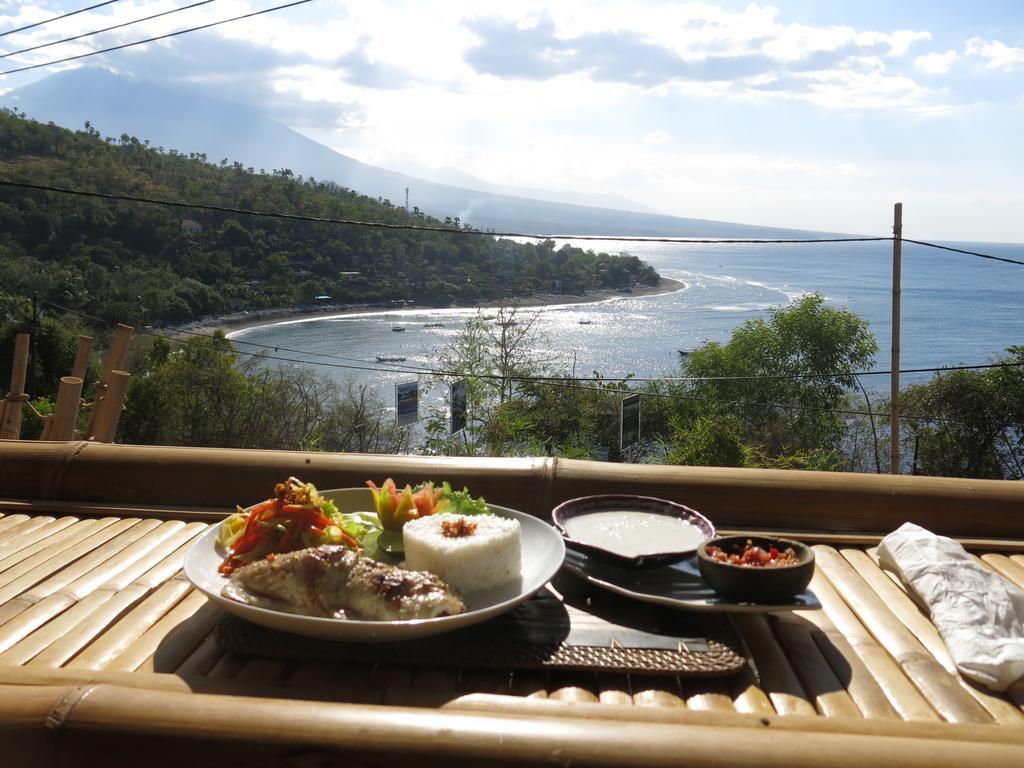 Pt Putra Momongan Menyelam Scuba 2* Amed (Bali)
