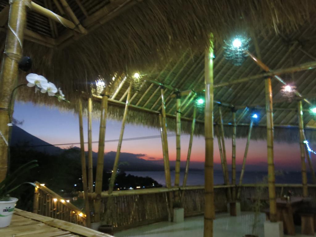 Wisma tamu Pt Putra Momongan Menyelam Scuba Amed (Bali)