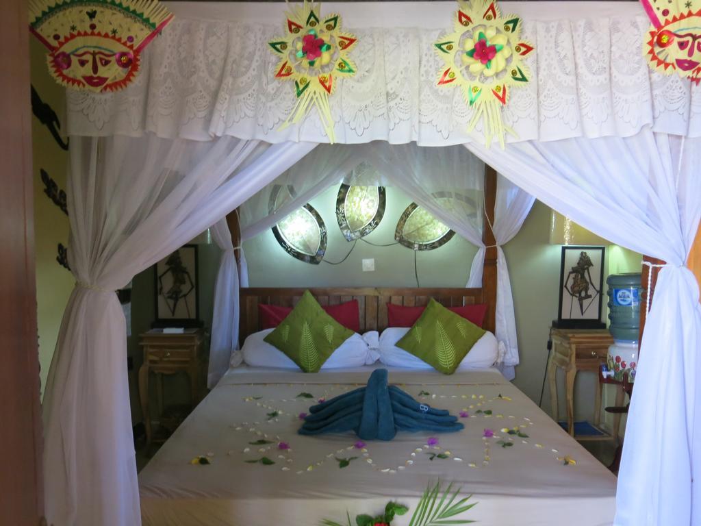 Wisma tamu Pt Putra Momongan Menyelam Scuba 2*