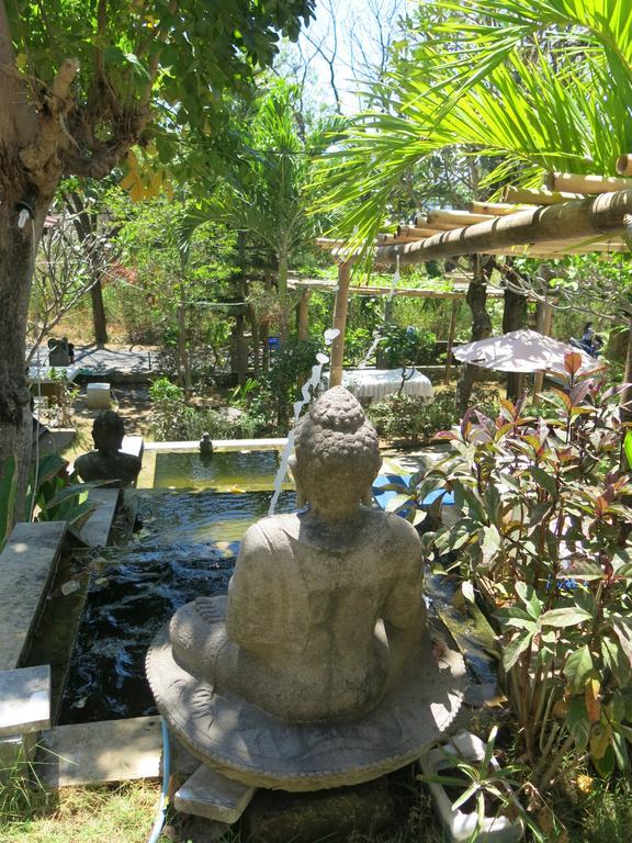 Wisma tamu Pt Putra Momongan Menyelam Scuba 2*