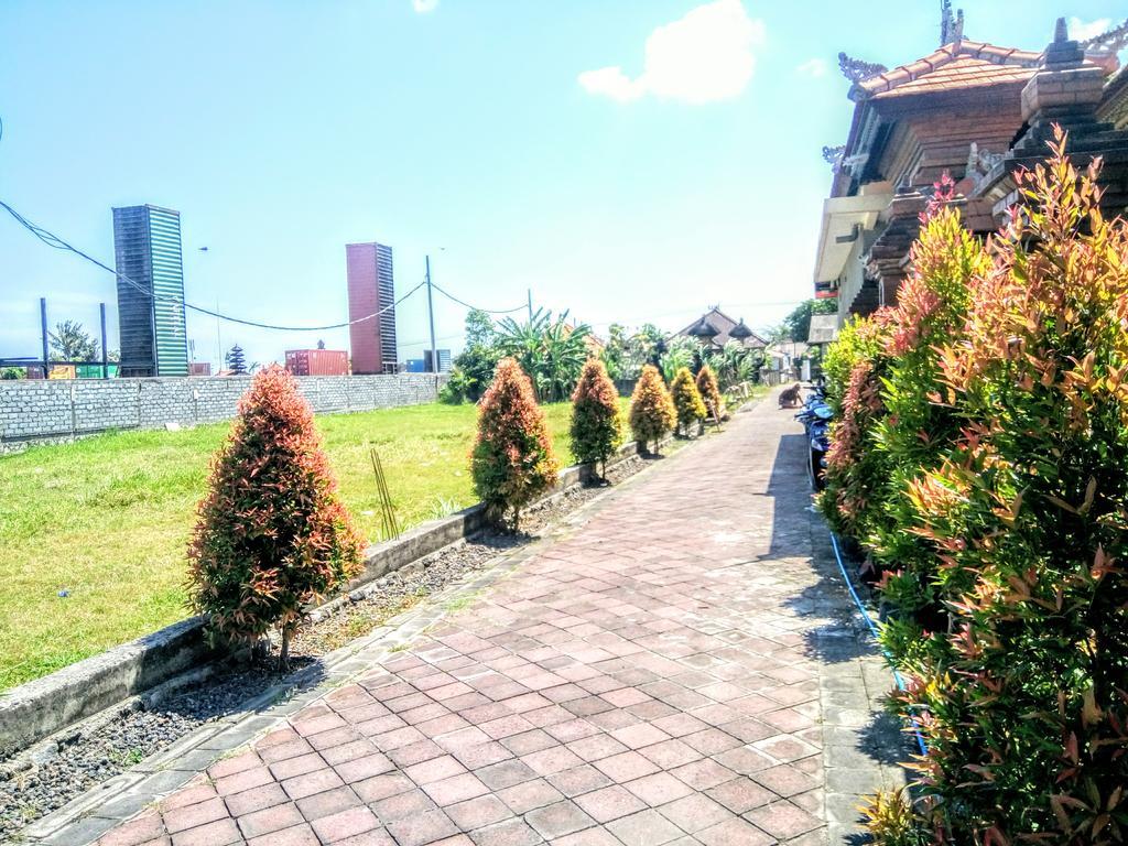 Santi Guest house