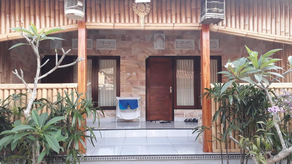 Leo Guest house *