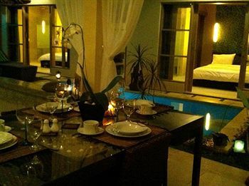 Hotel Enigma Bali Kuta (Bali)