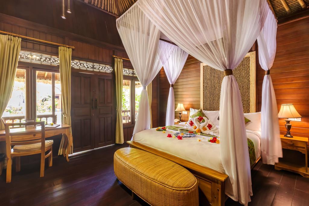 Resort Kinaara & Bali