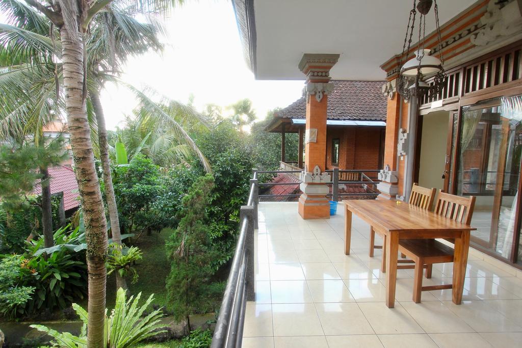 Rahayu House Guest house 2*