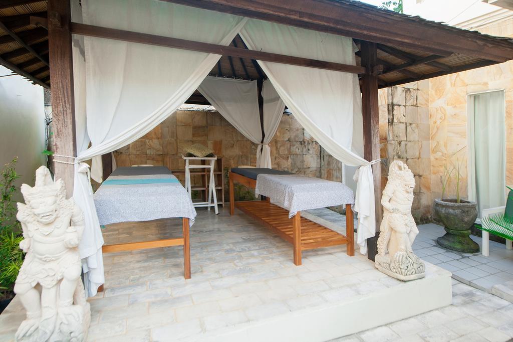 Bali Court & Hotel