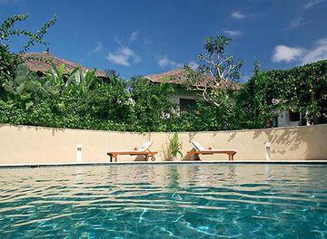 Pat-mase Villa