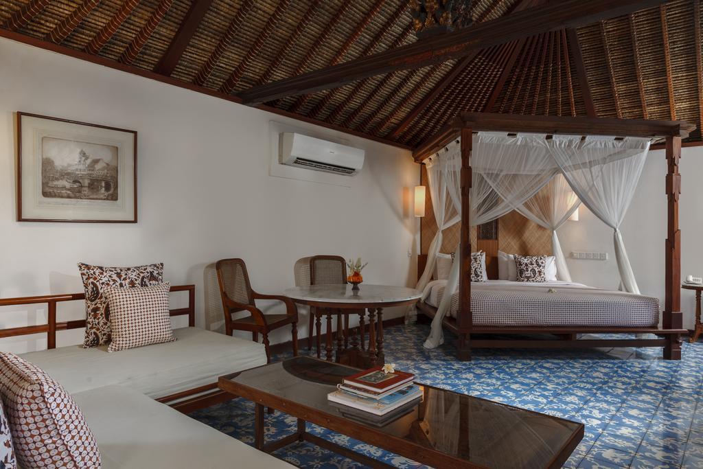 Resort Tandjung Sari 4*
