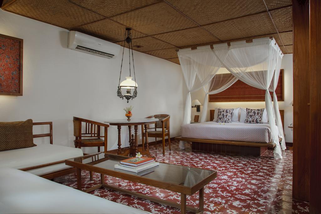 Tandjung Sari Resort 4*