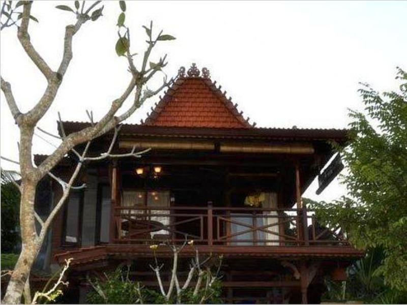 Ganesha Guest house *