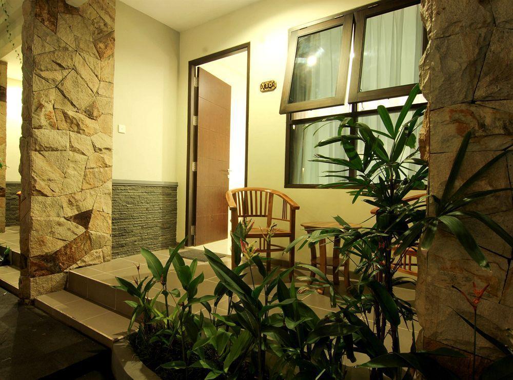 Manggar Indonesia Hotel