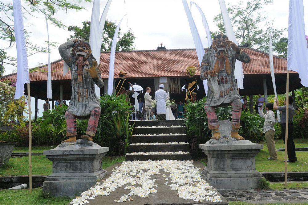 Tirta Ayu And Restaurant 4* Karangasem (Bali)
