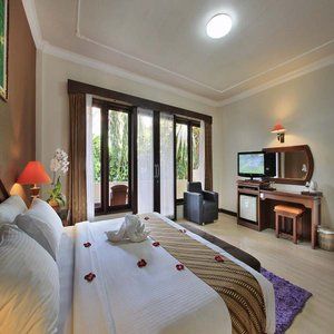 Hotel The Taman Ayu 3*