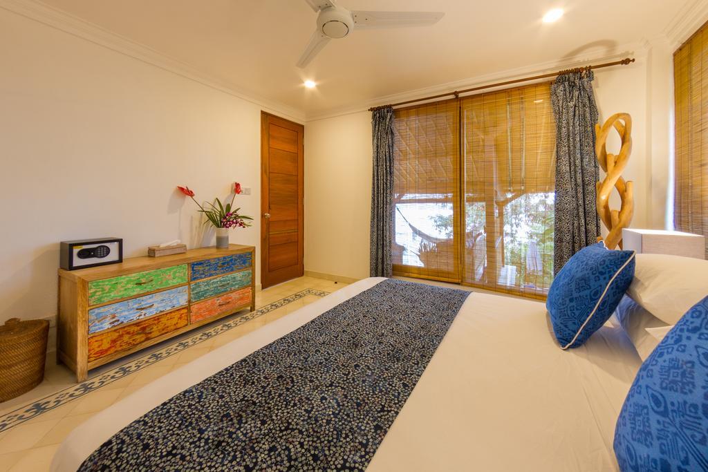 Villa Aquamarine *