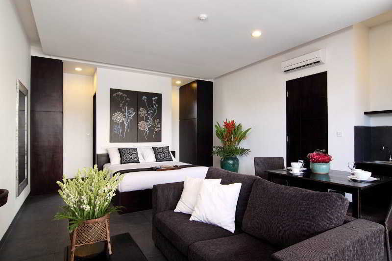 Swiss-Belcourt Sunset Seminyak (Bali)