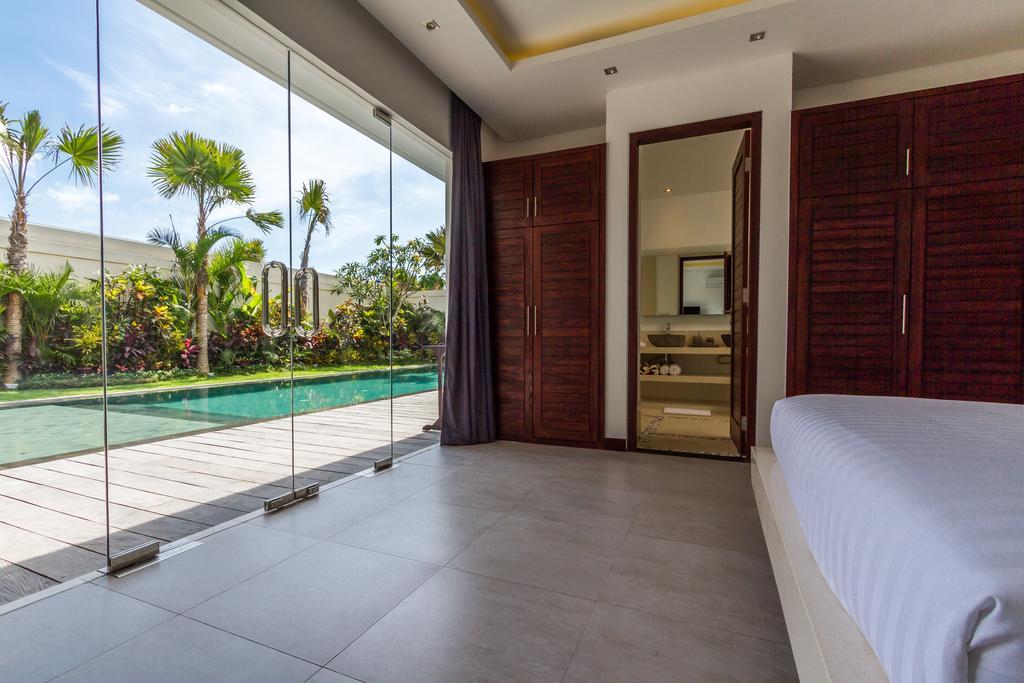Juna - Beautiful 3 Bedroom In Villa Seminyak (Bali)