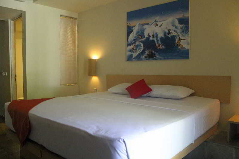 Oyo Flagship 760 Oasis Kuta Hotel 2*