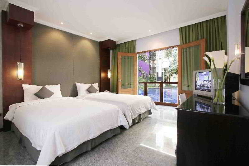 Famous Kuta Formerly Permata Kuta Hotel Kuta (Bali)