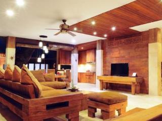 Joy Hotel 3*