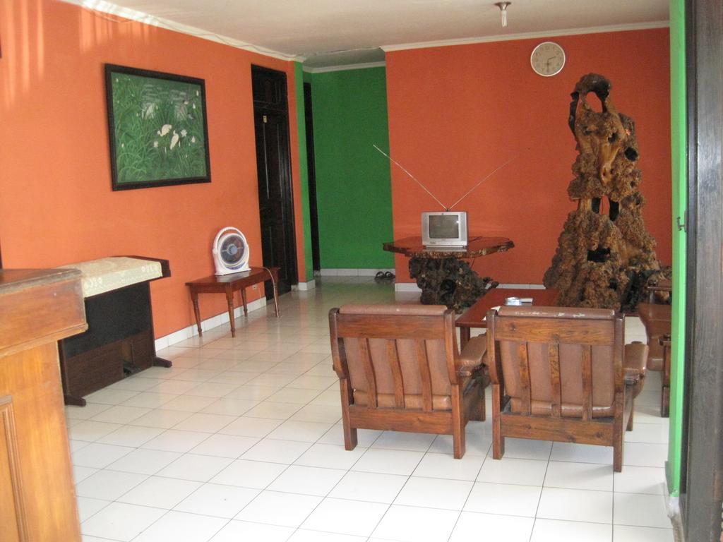 Sekar Sari
