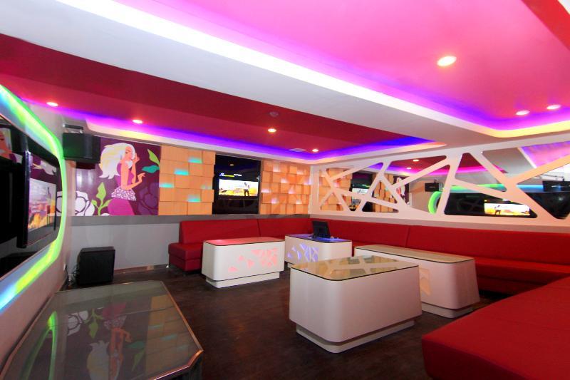 Berry Glee Thematic 4*