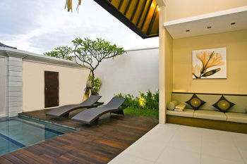 Oval Bali * Seminyak (Bali)