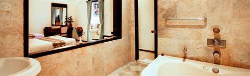 Puri Bunga Resort 3*